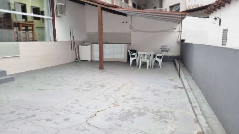 Casa com 2 Quartos para Alugar,  em Centro - Guarapari