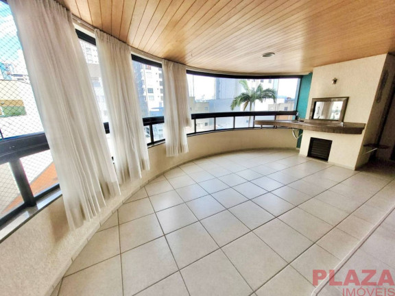 Imagem Apartamento com 3 Quartos à Venda, 133 m² em Centro - Balneário Camboriú Imagem Apartamento com 3 Quartos à Venda, 133 m² em Centro - Balneário Camboriú