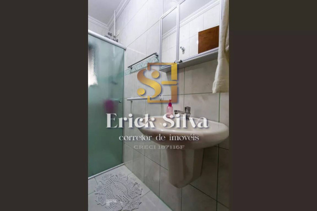 Imagem Casa com 5 Quartos à Venda, 248 m² em Vila Yolanda - Osasco