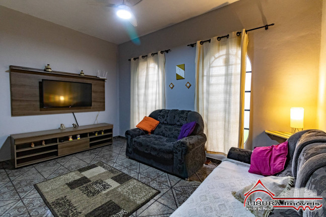 Imagem Casa com 3 Quartos à Venda, 160 m² em Jardim Das Indústrias - Jacareí Imagem Casa com 3 Quartos à Venda, 160 m² em Jardim Das Indústrias - Jacareí
