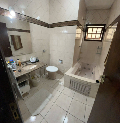 Imagem Casa de Condomínio com 3 Quartos à Venda, 129 m² em Cristo Rei - Curitiba