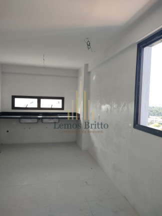 Imagem Imóvel com 4 Quartos à Venda, 10 m² em Caminho Das árvores - Salvador Imagem Imóvel com 4 Quartos à Venda, 10 m² em Caminho Das árvores - Salvador