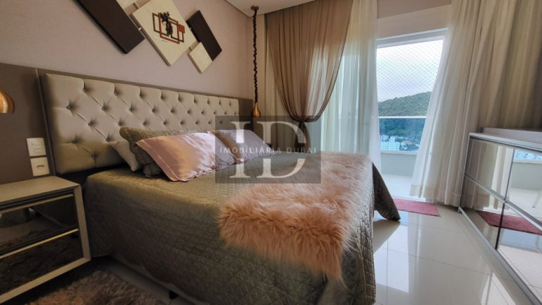 Imagem Apartamento com 3 Quartos à Venda, 139 m² em Centro - Balneário Camboriú