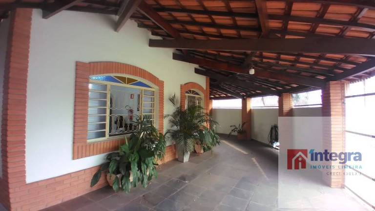 Casa com 4 Quartos à Venda, 297 m² em Parque Residencial Aeroporto - Limeira