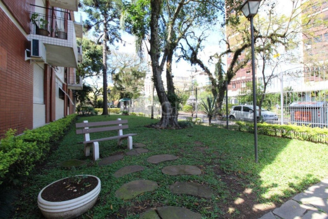 Imagem Imóvel com 2 Quartos à Venda, 97 m² em Menino Deus - Porto Alegre Imagem Imóvel com 2 Quartos à Venda, 97 m² em Menino Deus - Porto Alegre