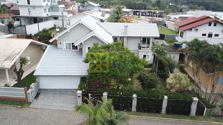 Casa com 3 Quartos à Venda, 440 m² em Centro - Porto Belo