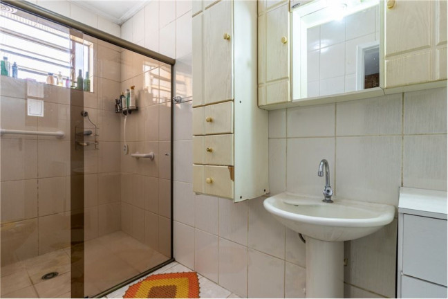Imagem Casa com 4 Quartos à Venda,  em Jardim Guanca - São Paulo