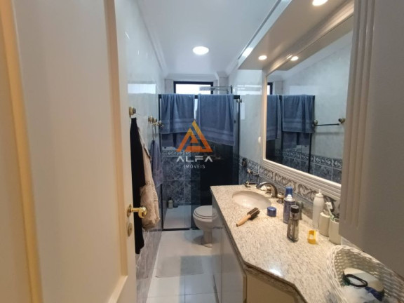 Imagem Apartamento com 4 Quartos à Venda, 145 m²