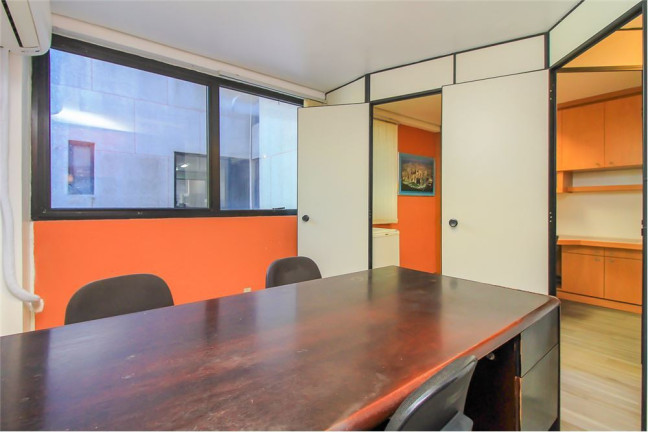 Imagem Sala Comercial à Venda,  em Moinhos De Vento - Porto Alegre