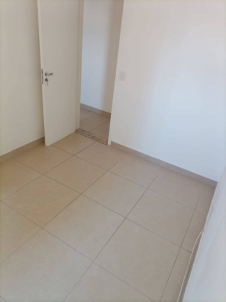 Imagem Apartamento com 2 Quartos à Venda, 53 m² em Vila Santa Terezinha - Carapicuíba
