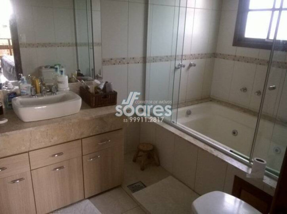 Imagem Sobrado com 3 Quartos à Venda, 228 m² em Laranjal - Pelotas