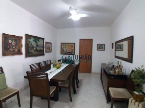 Imagem Apartamento com 4 Quartos à Venda, 222 m² em Icaraí - Niterói