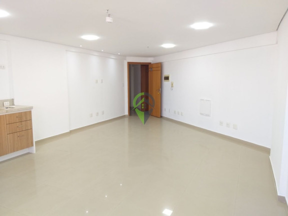Imóvel Comercial à Venda, 49 m² em Marapé - Santos