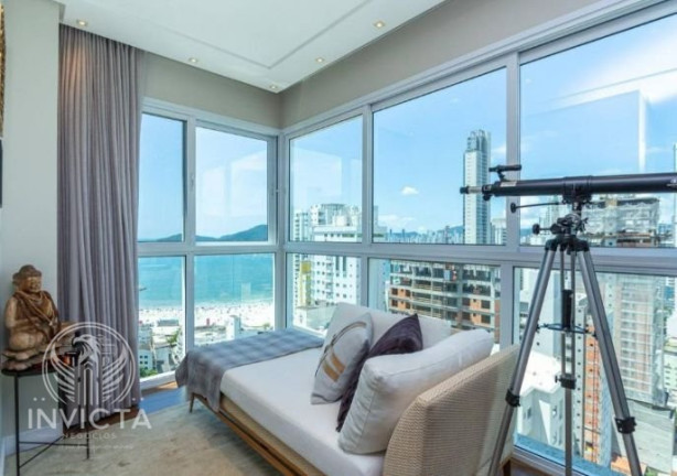 Imagem Cobertura com 3 Quartos à Venda, 222 m² em Pioneiros - Balneário Camboriú