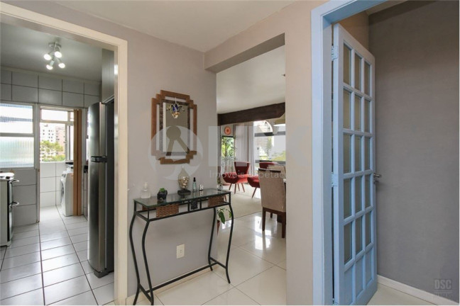 Imagem Imóvel com 4 Quartos à Venda, 113 m² em Higienópolis - Porto Alegre Imagem Imóvel com 4 Quartos à Venda, 113 m² em Higienópolis - Porto Alegre