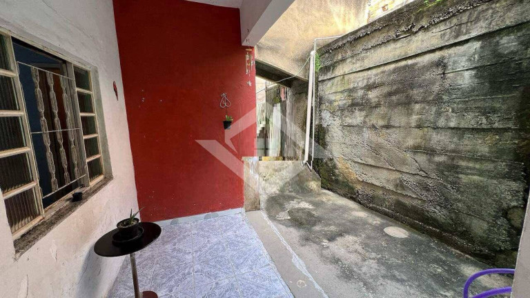 Imagem Casa com 7 Quartos à Venda, 200 m² em Centro - Queimados Imagem Casa com 7 Quartos à Venda, 200 m² em Centro - Queimados
