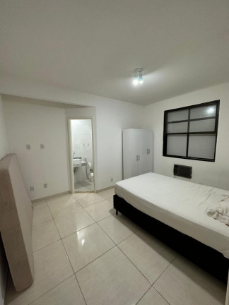 Imagem Apartamento com 3 Quartos para Alugar, 110 m² em Embaré - Santos