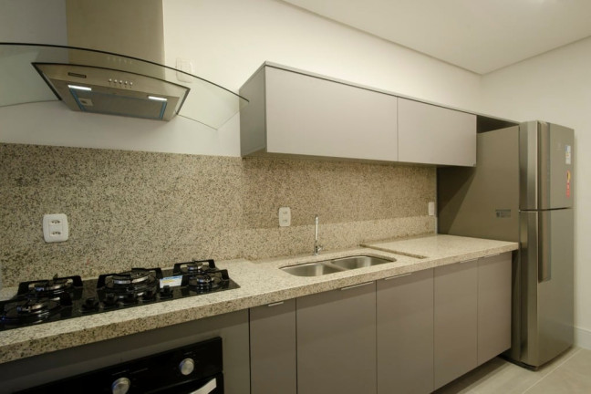 Imagem Imóvel com 3 Quartos à Venda, em Auxiliadora - Porto Alegre Imagem Imóvel com 3 Quartos à Venda, em Auxiliadora - Porto Alegre