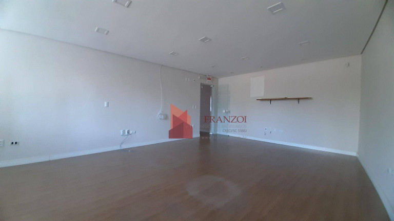 Imagem Sala Comercial para Alugar, 85 m² em Centro - Itajaí Imagem Sala Comercial para Alugar, 85 m² em Centro - Itajaí