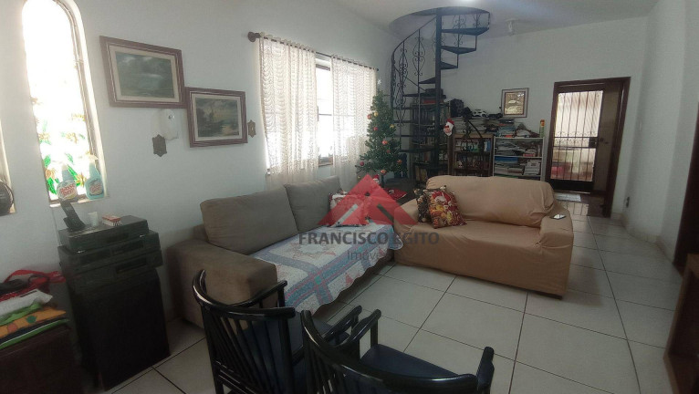 Imagem Casa com 4 Quartos à Venda, 120 m² em Icaraí - Niterói Imagem Casa com 4 Quartos à Venda, 120 m² em Icaraí - Niterói