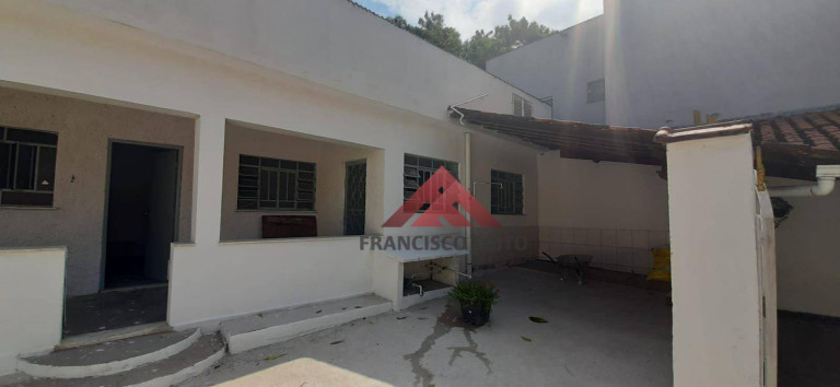 Imagem Casa com 2 Quartos à Venda, 424 m² em Trindade - São Gonçalo Imagem Casa com 2 Quartos à Venda, 424 m² em Trindade - São Gonçalo