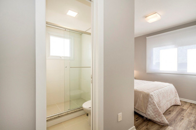 Imagem Apartamento com 2 Quartos à Venda, 76 m² em Menino Deus - Porto Alegre