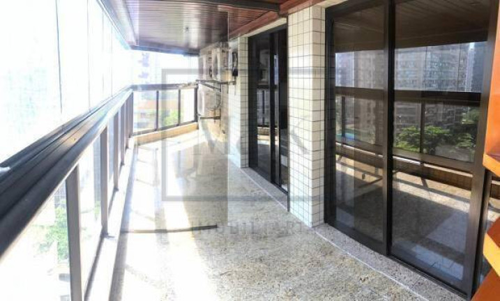 Imagem Apartamento com 4 Quartos à Venda, 161 m² em Barra Da Tijuca - Rio De Janeiro