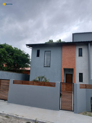 Imagem Casa com 2 Quartos à Venda, 180 m² em São João Do Rio Vermelho - Florianópolis Imagem Casa com 2 Quartos à Venda, 180 m² em São João Do Rio Vermelho - Florianópolis
