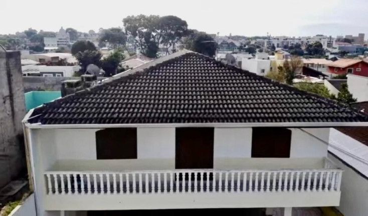 Imagem Casa com 4 Quartos à Venda, 820 m² em Guaíra - Curitiba Imagem Casa com 4 Quartos à Venda, 820 m² em Guaíra - Curitiba