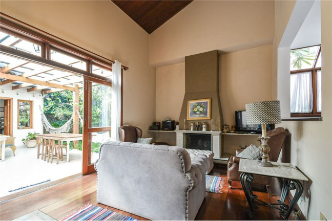 Casa com 3 Quartos à Venda,  em Parque Munhoz - São Paulo