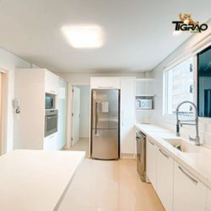 Imagem Apartamento com 3 Quartos à Venda, 139 m² em Centro - Balneário Camboriú Imagem Apartamento com 3 Quartos à Venda, 139 m² em Centro - Balneário Camboriú