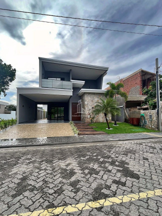 Imagem Casa com 4 Quartos à Venda, 200 m² em Urucunema - Eusébio Imagem Casa com 4 Quartos à Venda, 200 m² em Urucunema - Eusébio