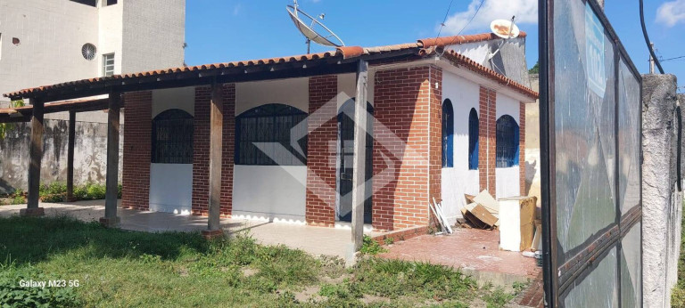 Imagem Casa com 2 Quartos à Venda, 84 m² em Sepetiba - Rio De Janeiro