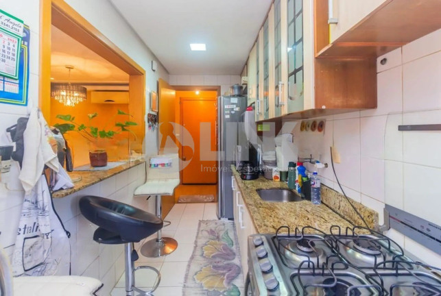 Imagem Apartamento com 3 Quartos à Venda, 94 m² em Cristo Redentor - Porto Alegre Imagem Apartamento com 3 Quartos à Venda, 94 m² em Cristo Redentor - Porto Alegre