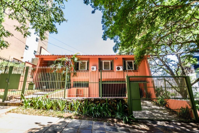 Imagem Imóvel com 4 Quartos à Venda, em Passo Da Areia - Porto Alegre Imagem Imóvel com 4 Quartos à Venda, em Passo Da Areia - Porto Alegre