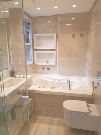 Imagem Apartamento com 3 Quartos à Venda, 133 m² Imagem Apartamento com 3 Quartos à Venda, 133 m²