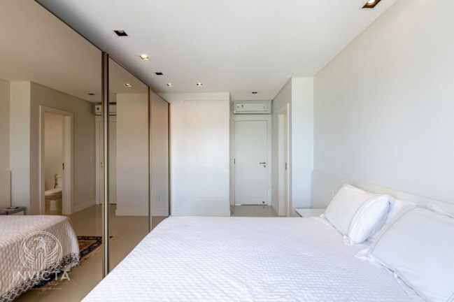 Imagem Apartamento com 4 Quartos à Venda, 170 m² em Barra Sul - Balneário Camboriú Imagem Apartamento com 4 Quartos à Venda, 170 m² em Barra Sul - Balneário Camboriú