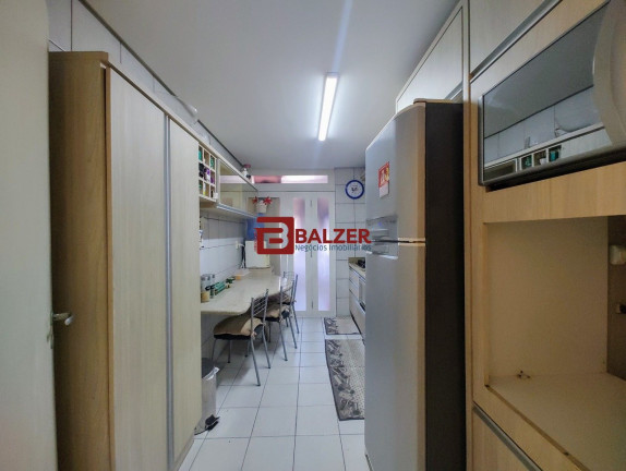 Apartamento com 2 Quartos à Venda, 98 m² em Centro - Florianópolis
