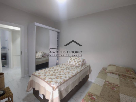 Imagem Apartamento com 3 Quartos à Venda, 130 m²