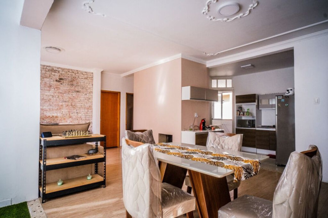 Imagem Apartamento com 2 Quartos à Venda, 90 m² em São João - Porto Alegre