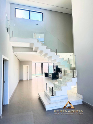 Imagem Casa com 3 Quartos à Venda, 266 m² em Cond Parque Lagoa Silvana - Caratinga Imagem Casa com 3 Quartos à Venda, 266 m² em Cond Parque Lagoa Silvana - Caratinga