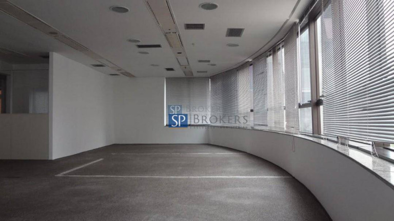 Imagem Sala Comercial à Venda ou Locação, 180 m² em Itaim Bibi - São Paulo Imagem Sala Comercial à Venda ou Locação, 180 m² em Itaim Bibi - São Paulo