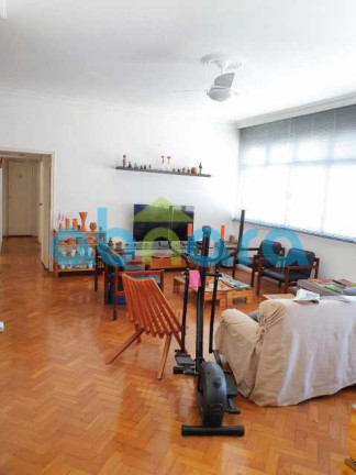 Apartamento com 4 Quartos à Venda, 158 m² em Copacabana - Rio De Janeiro
