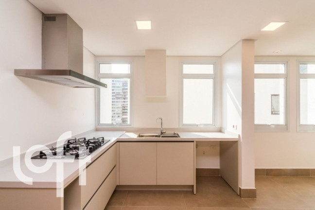 Imagem Imóvel com 3 Quartos à Venda, 212 m² em Vila Nova Conceição - São Paulo