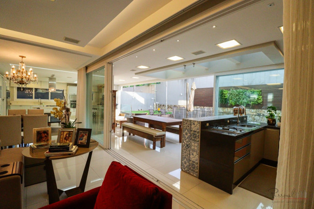 Imagem Casa com 4 Quartos à Venda, 339 m² em João Paulo - Florianópolis Imagem Casa com 4 Quartos à Venda, 339 m² em João Paulo - Florianópolis