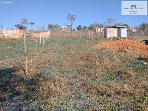 Imagem Terreno à Venda, 300 m² em Paraiso Imagem Terreno à Venda, 300 m² em Paraiso