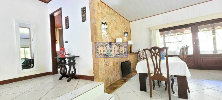 Imagem Imóvel com 6 Quartos à Venda, 1.800 m² em Granja Guarani - Teresópolis Imagem Imóvel com 6 Quartos à Venda, 1.800 m² em Granja Guarani - Teresópolis