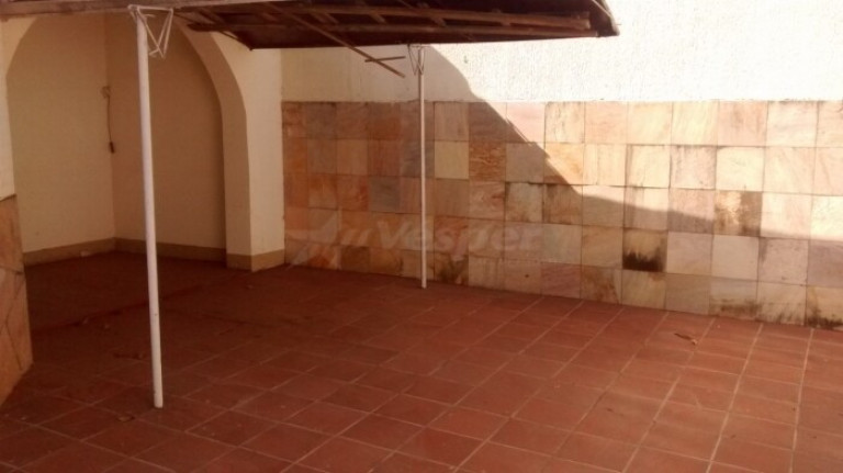 Imagem Casa com 5 Quartos à Venda, 95 m² em Centro - Goiânia
