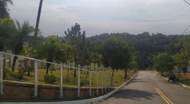 Terreno em Condomínio à Venda, 300 m² em Jardim Quintas Das Videiras - Jundiaí