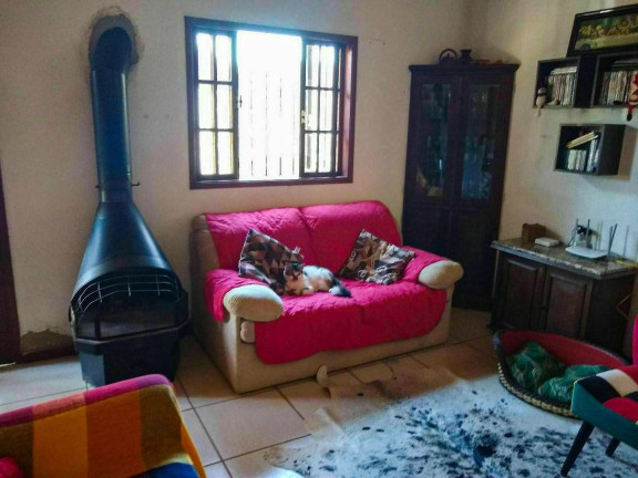 Imagem Casa com 3 Quartos à Venda, 137 m² em Albuquerque - Teresópolis Imagem Casa com 3 Quartos à Venda, 137 m² em Albuquerque - Teresópolis